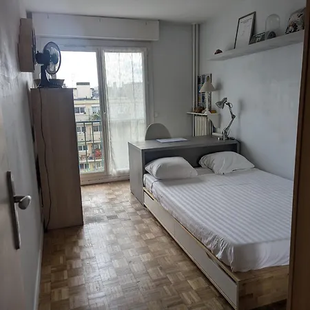 2 Chez L'habitant A Bercy - 2 In A Private In Bercy Homestay